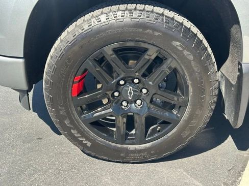 Used 2023 Chevrolet Silverado 1500 RST w/ Redline Edition AWD/4WD image 34