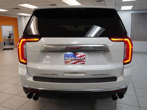 Used 2021 GMC Yukon XL Denali AWD/4WD image 11