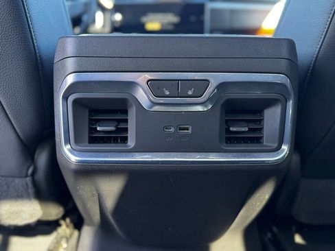 Used 2022 GMC Sierra 1500 Denali w/ Denali Reserve Package image 6