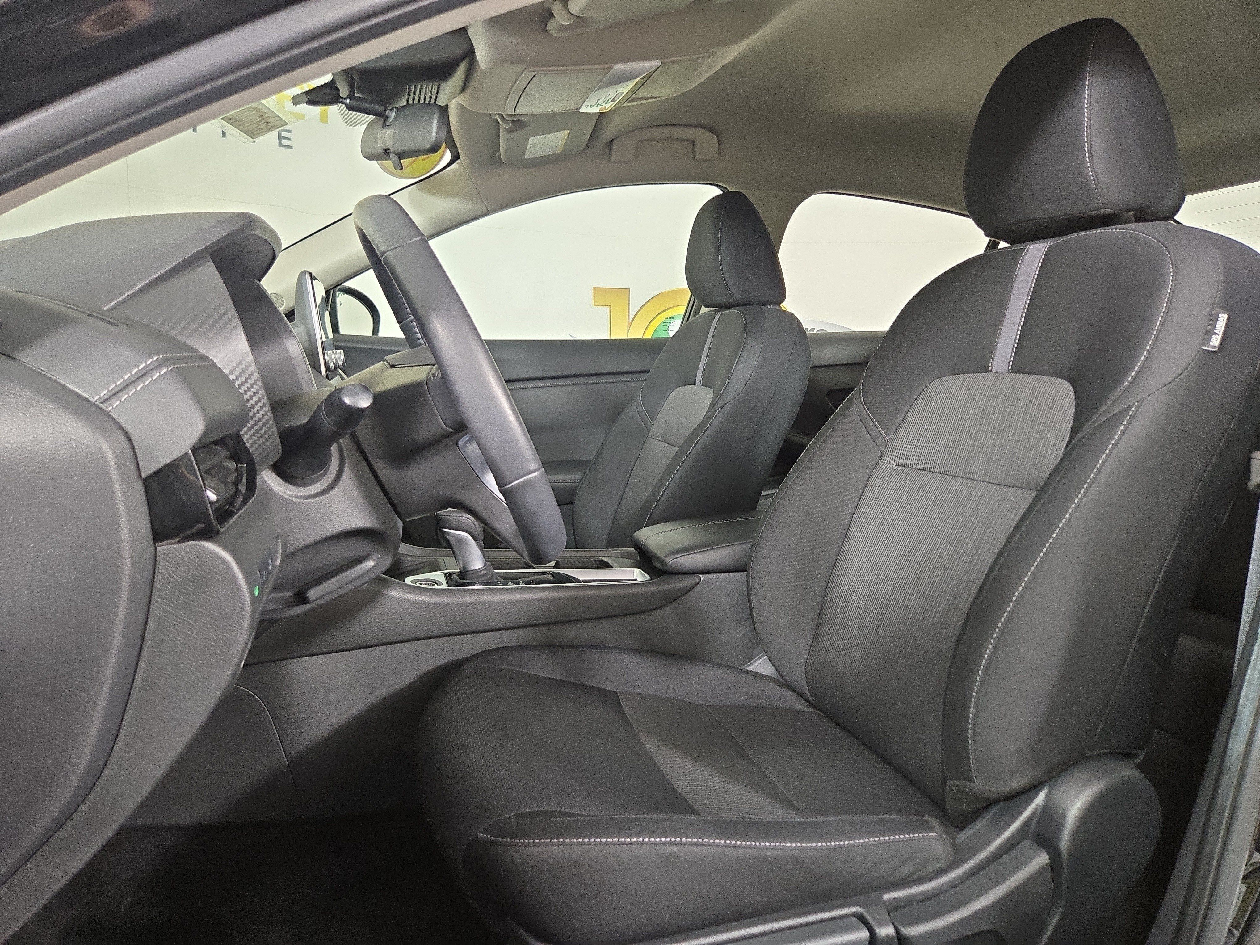 Used 2024 Nissan Sentra SV w/ All-Weather Package FWD image 11