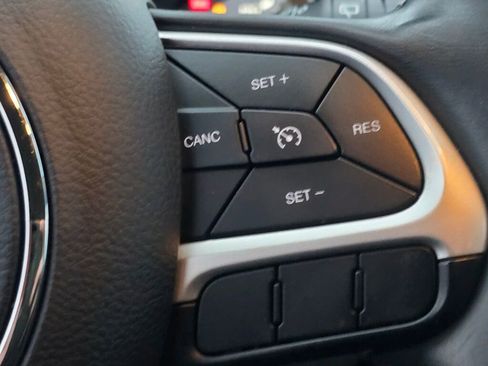 Used 2018 Jeep Compass Limited w/ Navigation Group image 30