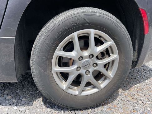 Used 2023 Chrysler Pacifica Touring-L FWD image 6