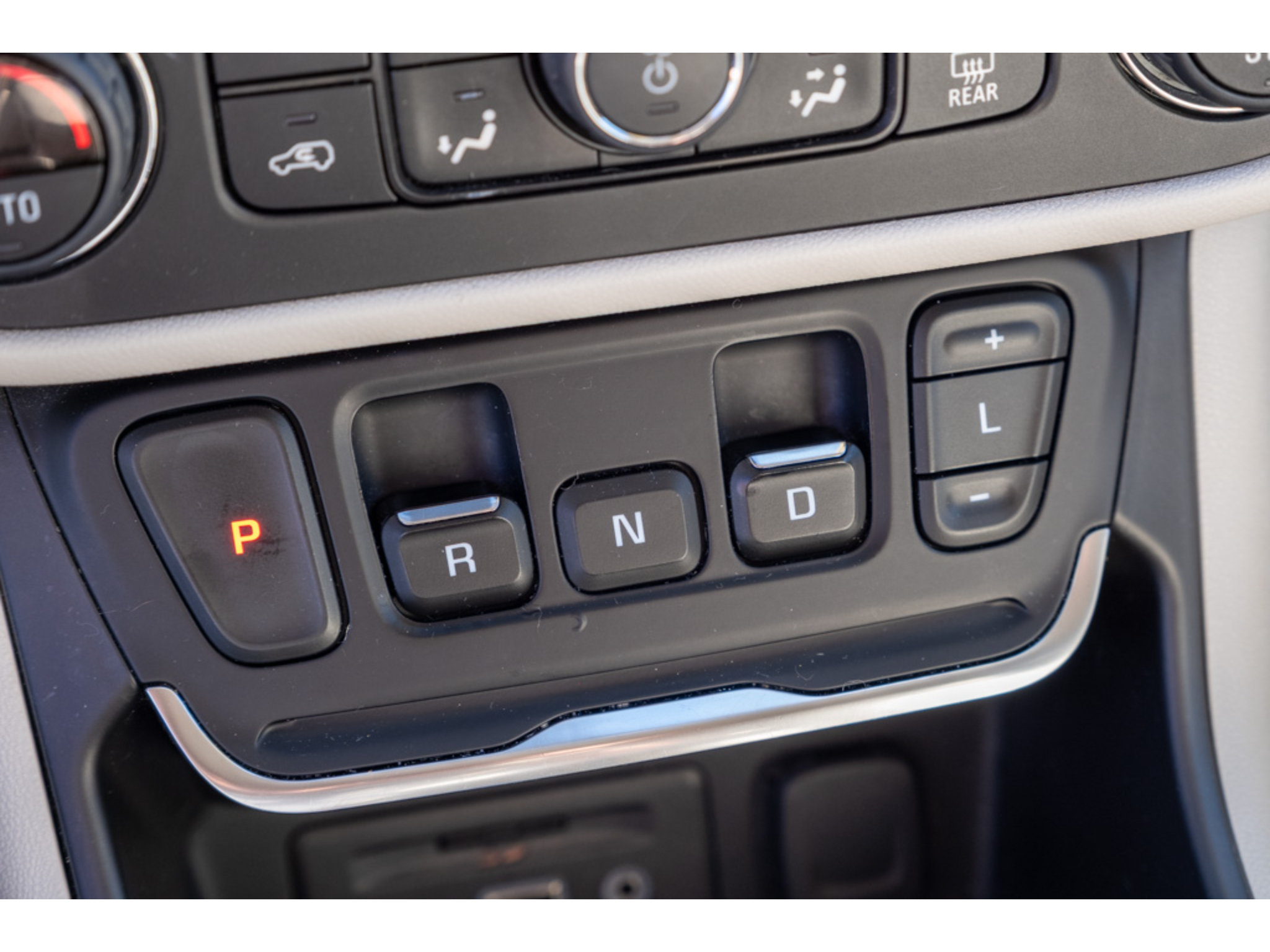 Used 2019 GMC Terrain Denali w/ Advanced Safety Package FWD image 28