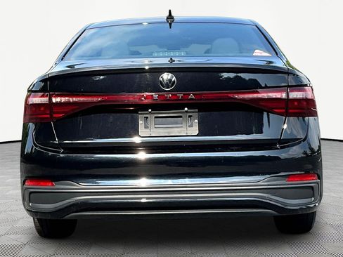 Used 2025 Volkswagen Jetta Sport FWD image 5