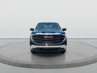 New 2026 GMC Sierra 1500 Pro w/ Pro Value Package