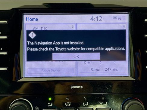Used 2020 Toyota Camry LE FWD image 13