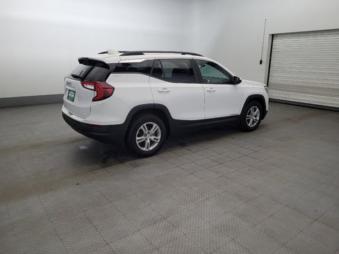 Used 2023 GMC Terrain SLE w/ Driver Convenience Package FWD image 10