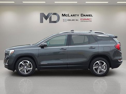 Certified 2020 GMC Terrain SLT FWD image 3