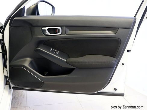 Used 2023 Honda Civic Sport image 33