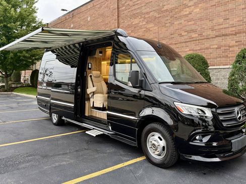 Used 2020 Mercedes-Benz Sprinter 3500 image 99