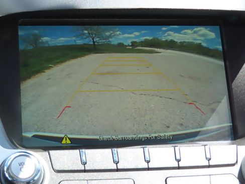 Used 2017 GMC Terrain SLE w/ Driver Alert Package I FWD image 7