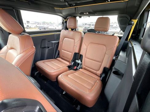 Used 2024 Ford Bronco Heritage Edition AWD/4WD image 17