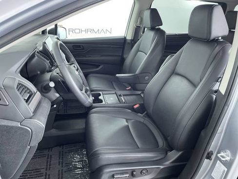 Used 2025 Honda Odyssey EX-L image 18