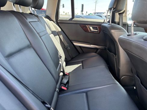 Used 2015 Mercedes-Benz GLK 350 2WD image 28