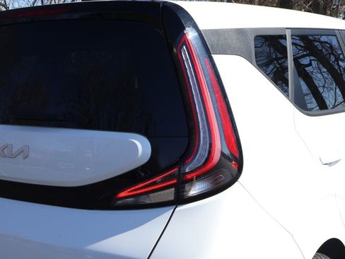 Used 2023 Kia Soul GT-Line w/ GT-Line Technology Package image 9