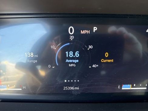 Used 2022 Jeep Grand Cherokee Limited w/ Luxury Tech Group II image 11