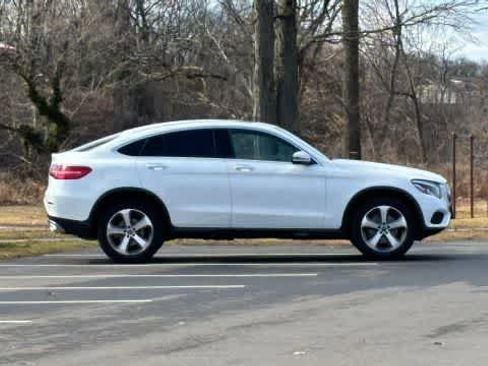 Used 2018 Mercedes-Benz GLC 300 4MATIC Coupe image 5