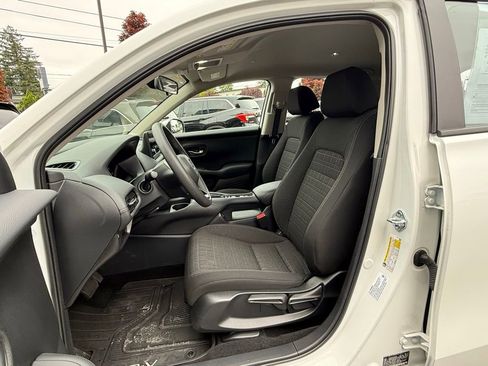 Used 2025 Honda HR-V LX image 14