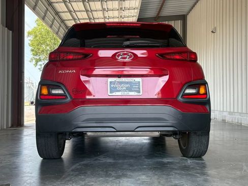 Used 2021 Hyundai Kona SEL w/ Cargo Package FWD image 5