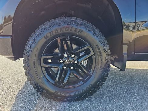 New 2026 Chevrolet Silverado 1500 Custom Trail Boss AWD/4WD image 32