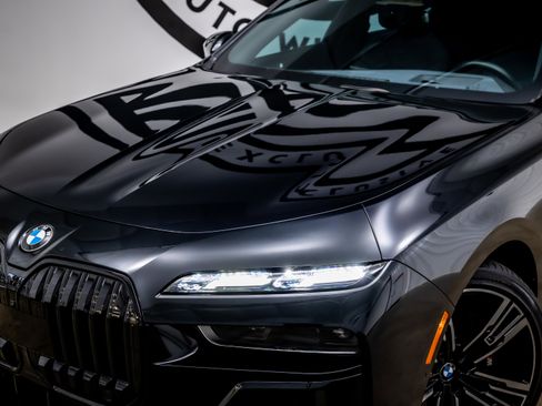 Used 2023 BMW 760i xDrive 760i xDrive w/ Executive Package image 18