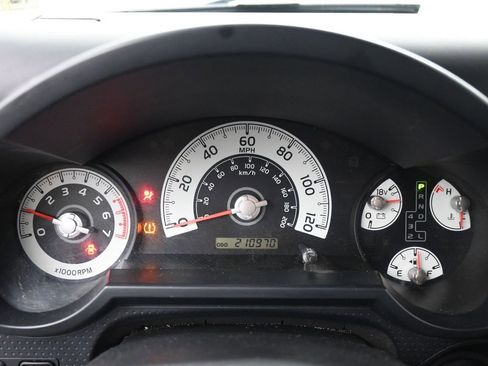 Used 2013 Toyota FJ Cruiser 4WD image 18