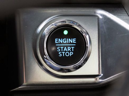 Used 2021 Ford F150 Lariat w/ Max Trailer Tow Package AWD/4WD image 27