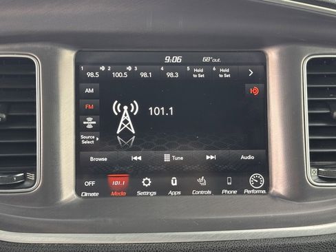 Used 2020 Dodge Charger Scat Pack image 25