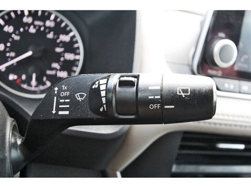 Used 2023 Nissan Rogue SV w/ SV Premium B Package image 12