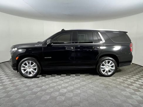 Used 2021 Chevrolet Tahoe High Country w/ Premium Package image 9