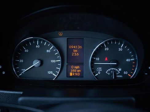 Used 2013 Mercedes-Benz Sprinter 2500 image 15