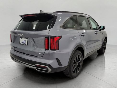 Used 2023 Kia Sorento SX AWD/4WD image 19