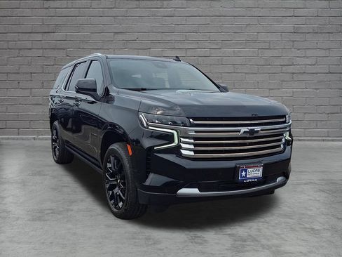 Used 2024 Chevrolet Tahoe High Country AWD/4WD image 2