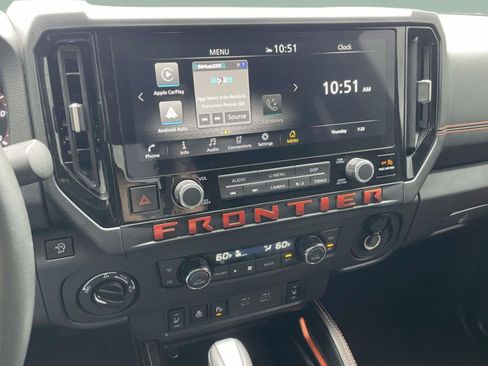 Used 2025 Nissan Frontier PRO-4X w/ Pro Convenience Package AWD/4WD image 11