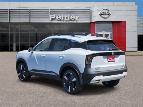 New 2025 Nissan Kicks SR w/ Illumination Package image 3