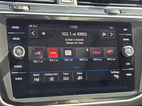 Used 2019 Volkswagen Tiguan SE w/ Panoramic Sunroof Package image 19