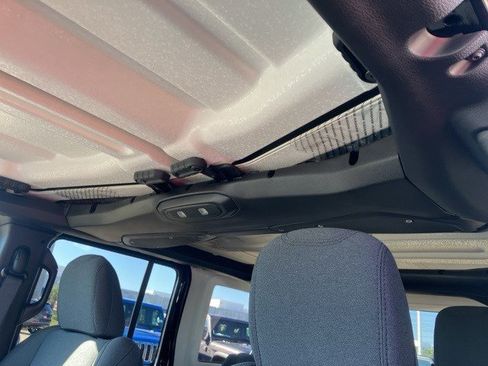 New 2025 Jeep Wrangler Sport S image 22