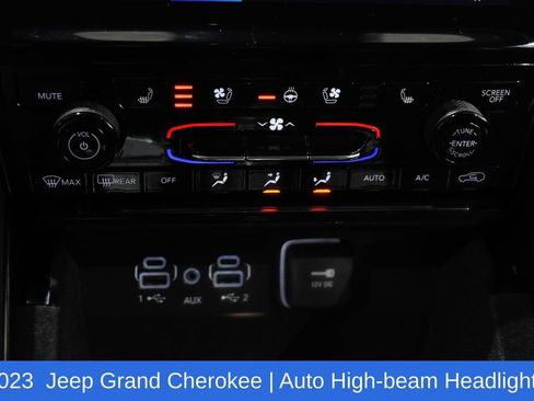 Used 2023 Jeep Grand Cherokee Overland image 21
