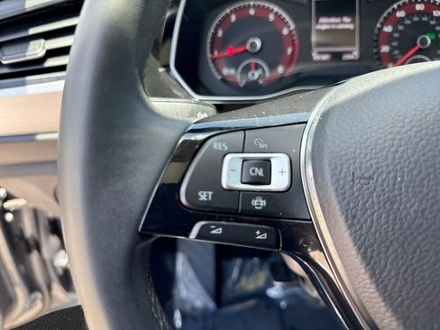 Used 2020 Volkswagen Jetta SE w/ SE Cold Weather Package FWD image 29