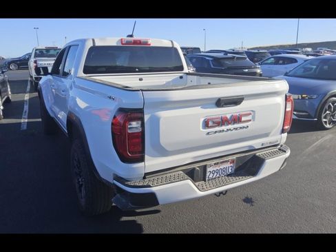 Used 2023 GMC Canyon Elevation AWD/4WD image 9