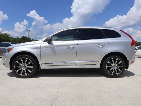 Used 2016 Volvo XC60 T5 Platinum FWD image 3