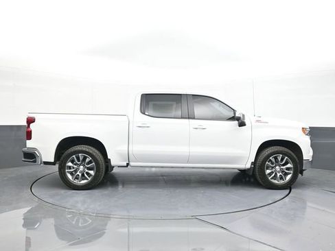 New 2026 Chevrolet Silverado 1500 LT image 18
