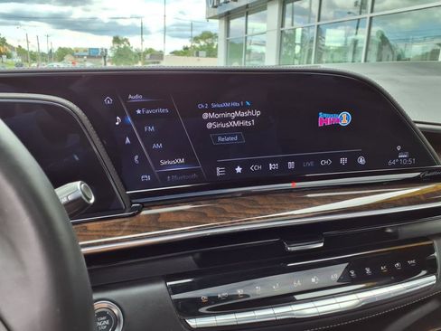 Used 2024 Cadillac Escalade Sport Platinum w/ Heavy-Duty Trailer Package image 17