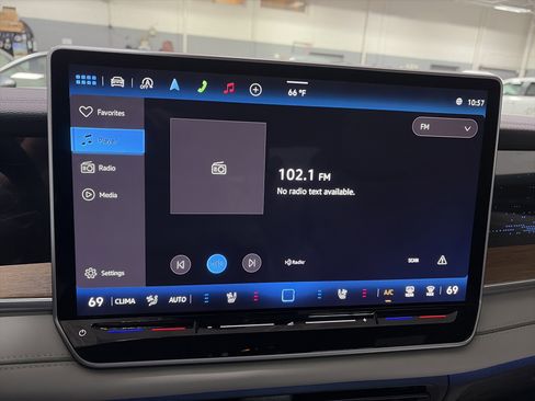 New 2026 Volkswagen Tiguan SEL R-Line image 19