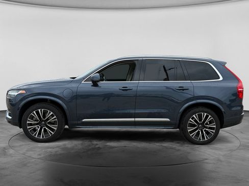 Used 2025 Volvo XC90 T8 Plus w/ Protection Package Premier AWD/4WD image 6