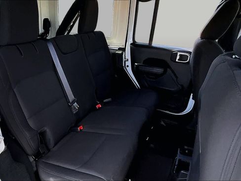 Used 2023 Jeep Wrangler Unlimited Sport AWD/4WD image 19
