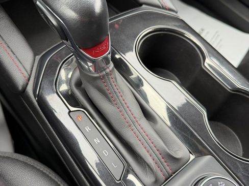 Used 2021 Chevrolet Blazer RS w/ Enhanced Convenience Package image 17