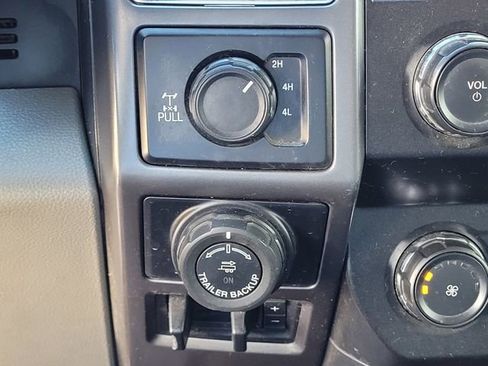 Used 2019 Ford F150 XLT w/ Trailer Tow Package image 13