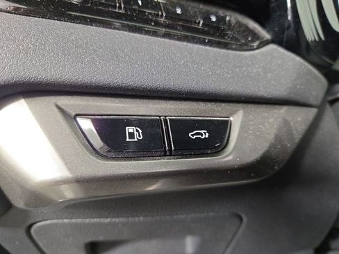 Used 2023 Lexus RX 350 w/ Cold Area Package image 31