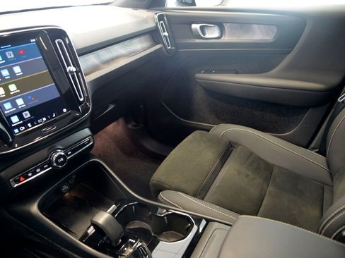 Used 2023 Volvo C40 P8 Recharge Plus image 26